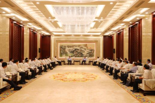國(guó)家電網(wǎng)公司毛偉明、辛保安與山東省委書記劉家義、代省長(zhǎng)李干杰會(huì)談