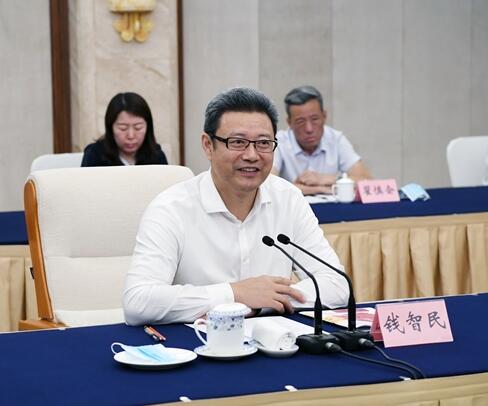 國家電投黨組書記、董事長錢智民拜會重慶市委副書記、市長唐良智