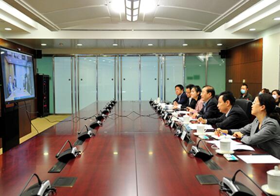 辛保安總經(jīng)理與SAP公司全球執(zhí)行董事會(huì)成員、全球業(yè)務(wù)總裁傅美黛舉行視頻會(huì)談