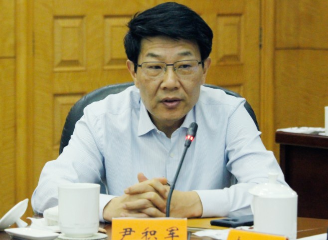 國網(wǎng)浙江省電力有限公司董事長、黨委書記  尹積軍：以“一體四翼”發(fā)展布局落地實踐 推動浙江高質量實現(xiàn)碳達峰