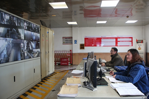 圖片4：“做好來煤接卸存儲摻燒工作，是我們不變的工作日常?！?JPG