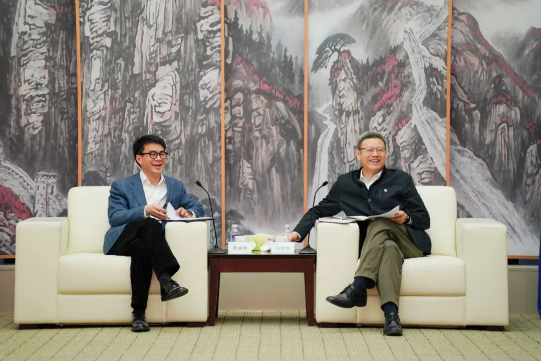 國家電投黨組書記、董事長錢智民會見申能集團黨委書記、董事長黃迪南