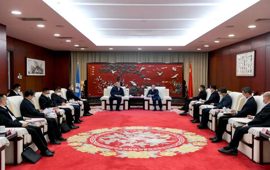 中國華電黨組書記、董事長江毅會見國家能源集團(tuán)黨組書記、董事長劉國躍