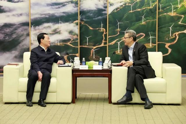 國(guó)家電投黨組書記、董事長(zhǎng)錢智民會(huì)見遼寧省朝陽(yáng)市市長(zhǎng)謝衛(wèi)東