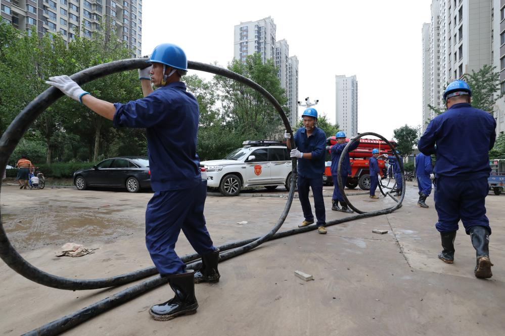 電來了，光就來了——河北涿州加快電力設(shè)施搶修見聞