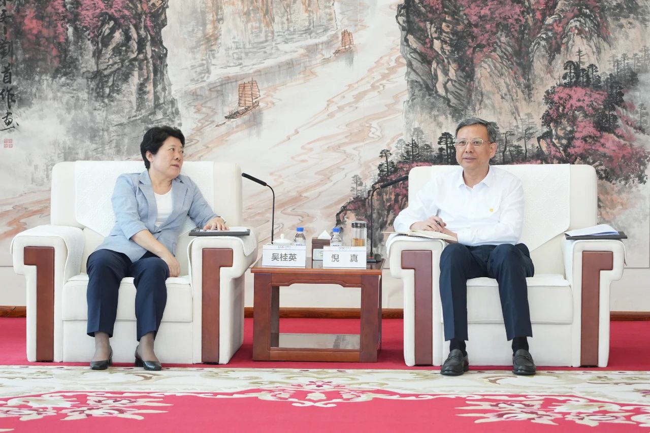 中國能建黨委副書記、總經(jīng)理倪真與湖南省委常委、長沙市委書記吳桂英會談