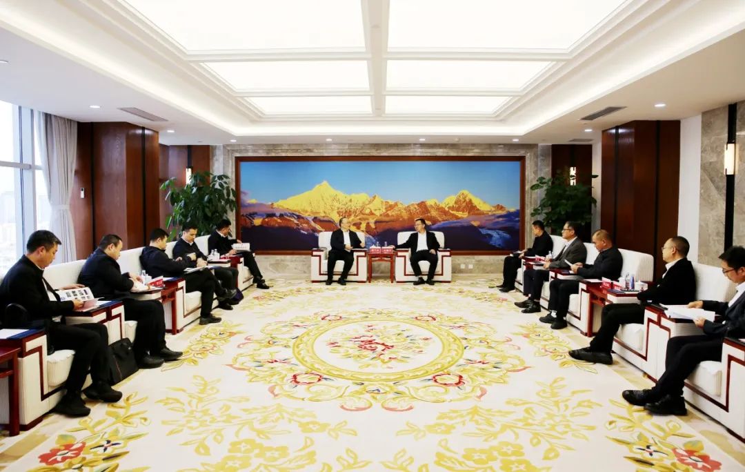 大唐云南公司黨委書記、董事長(zhǎng)王繼才與水電六局黨委書記、董事長(zhǎng)翟萬(wàn)全會(huì)談