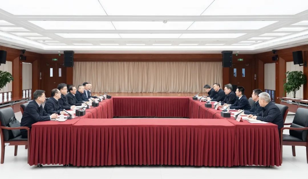 華電集團(tuán)江毅、葉向東拜會(huì)國(guó)家能源局黨組書記、局長(zhǎng)王宏志