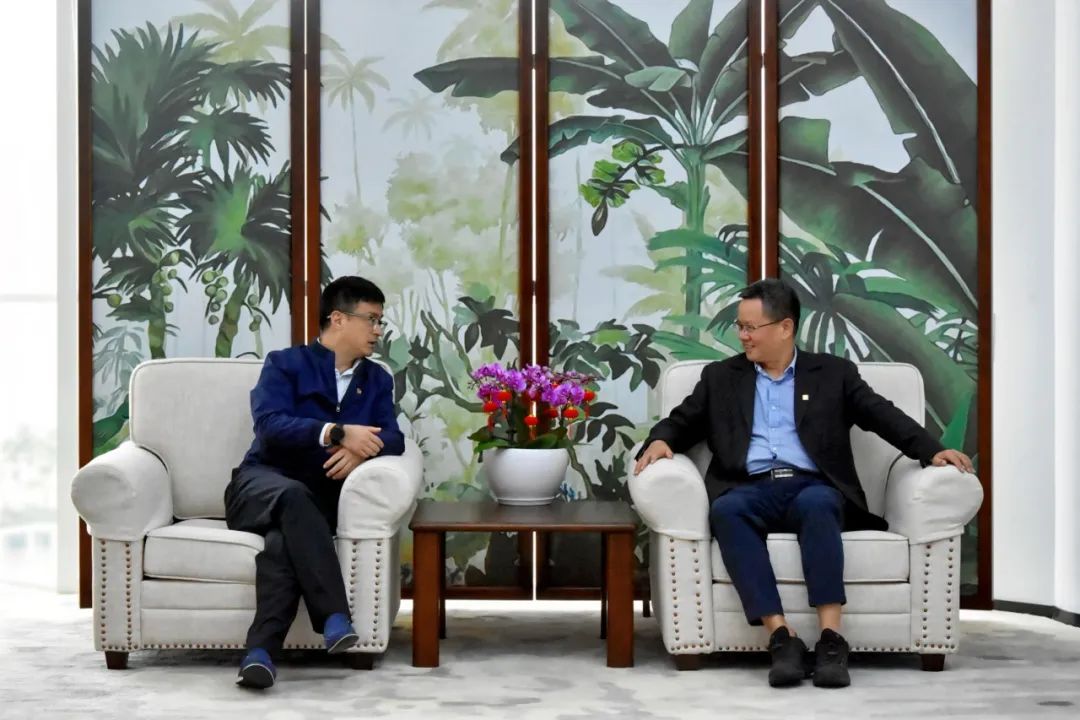 國電投海南公司黨委副書記、總經(jīng)理劉波濤拜訪大唐海南公司黨委書記、董事長王俊啟