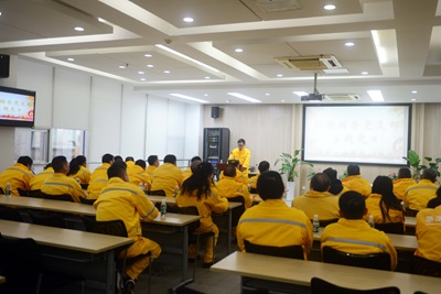 華潤(rùn)南京公司檢修公司黨支部開展黨員大會(huì)、支委會(huì)以及3月份主題黨日活動(dòng)